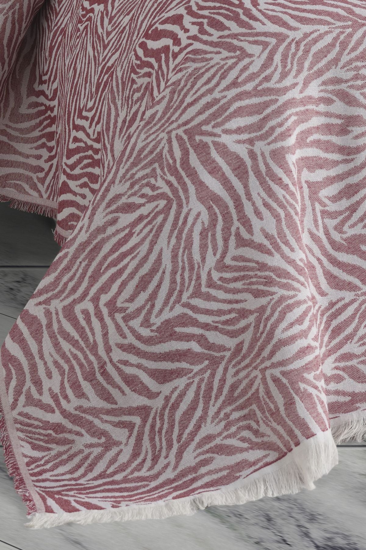 ZEBRA 210x240 ÇİFT KİŞİLİK YATAK ÖRTÜSÜ ANTRASİT