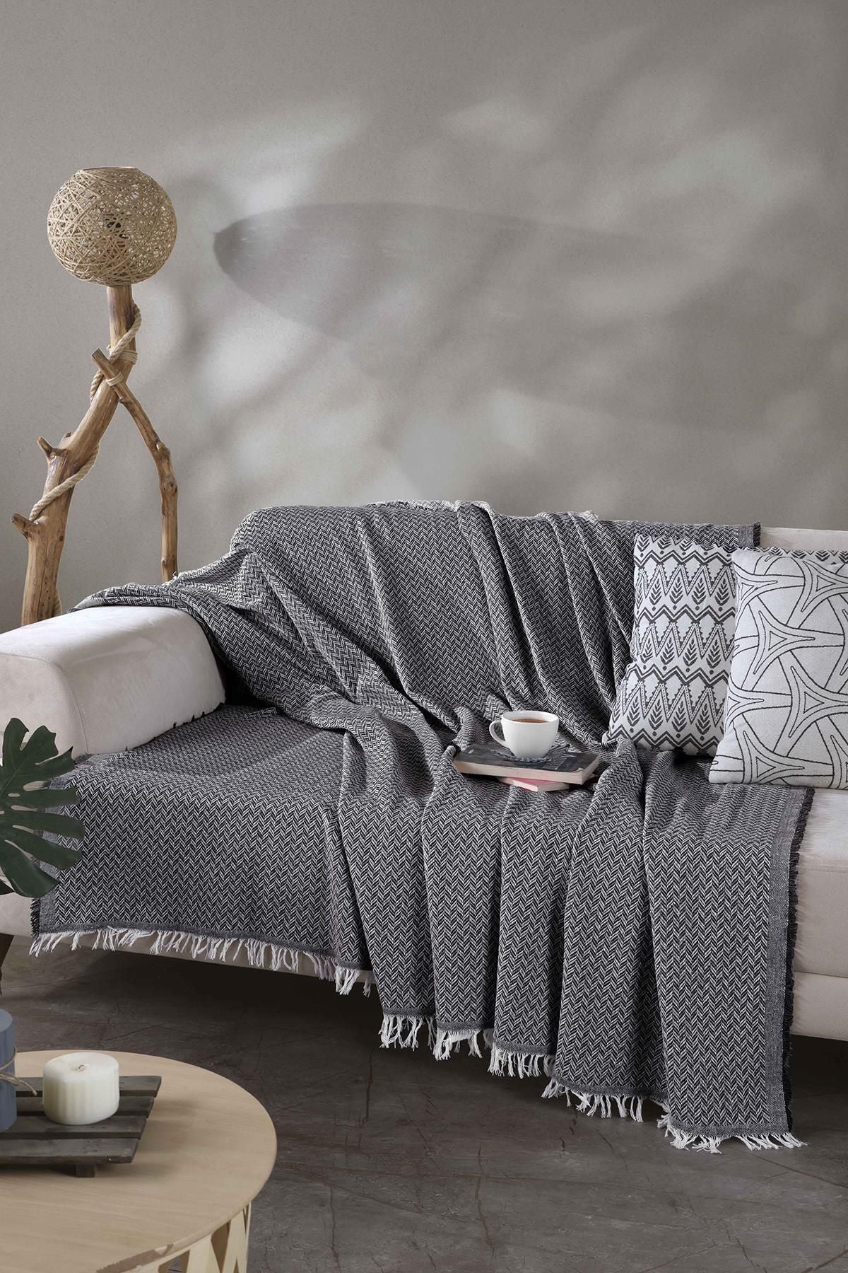 170x210 Zikzak Siyah Koltuk Örtüsü Siyah