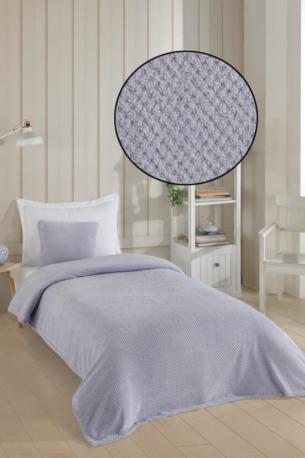 Wellsoft Tek Kişilik Yatak Örtüsü Ve Battaniyesi . 150 X 220cm 1 Adet Kırlent Kılıfı 45x45cm Ekru