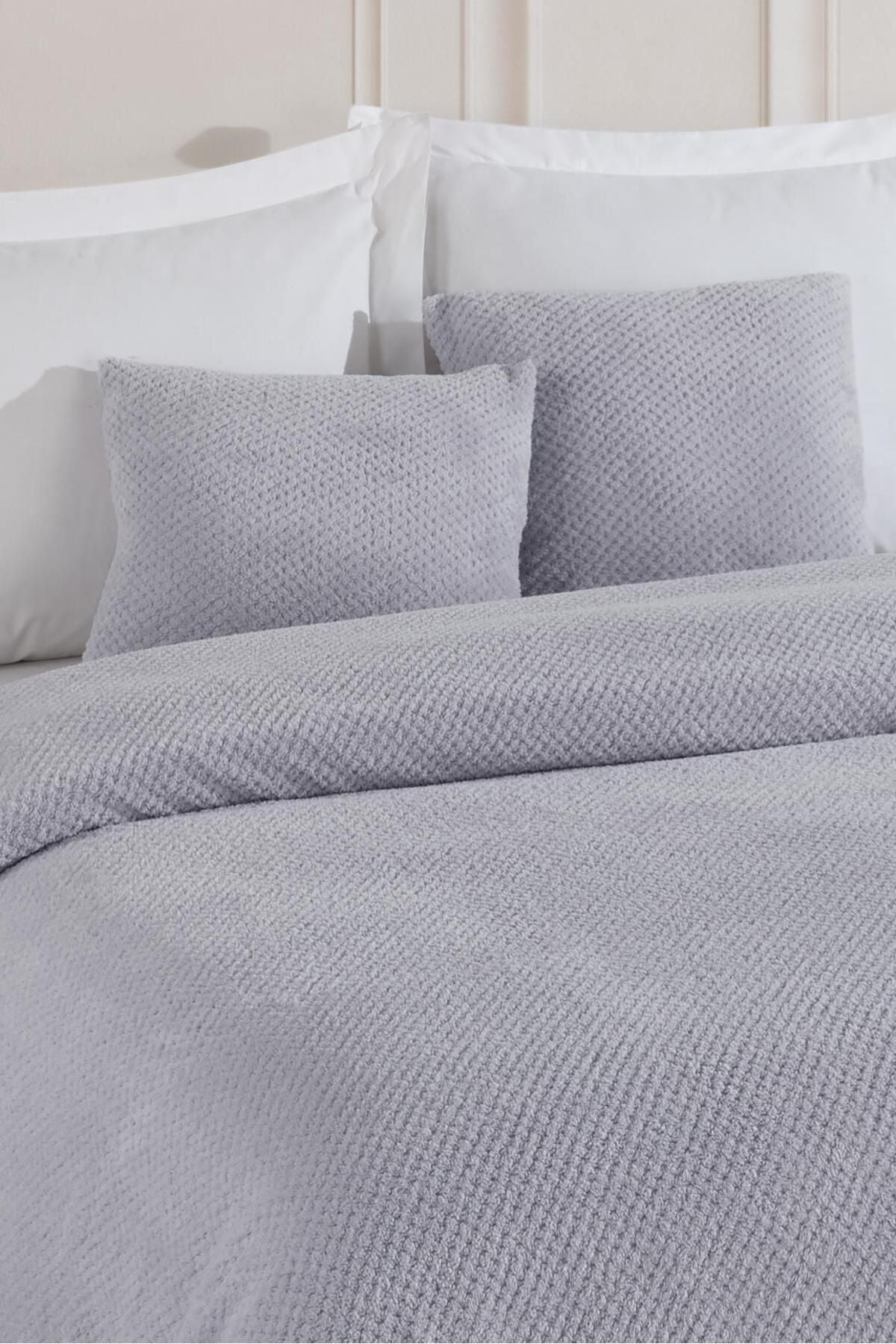 Softy Çift Kişilik Yatak Örtüsü | Wellsoft Battaniye 220 X 230cm 2 Adet Kırlent Kılıfı 45x45cm Ekru