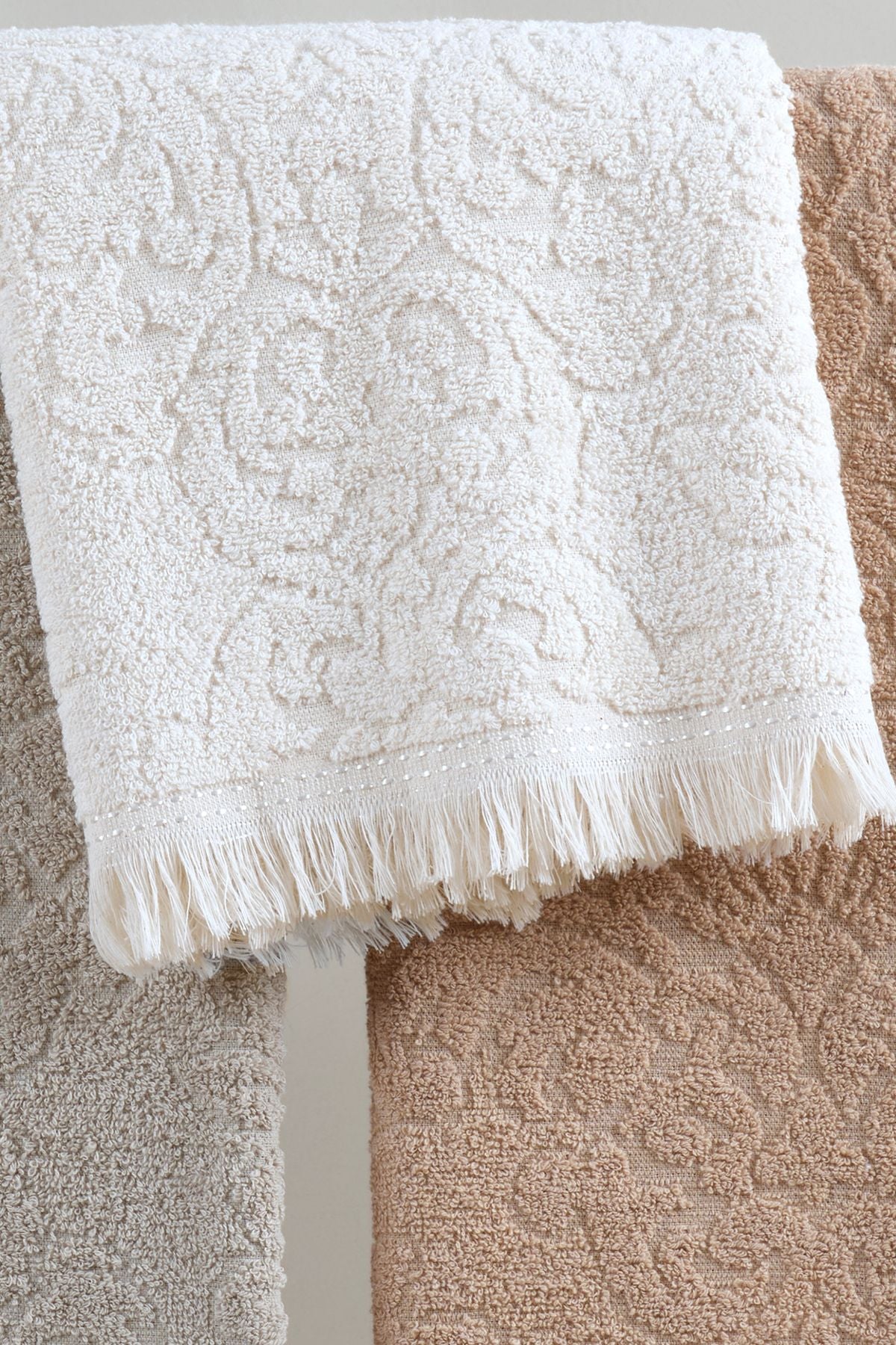 %100 Pamuk 3'lü Saçaklı Havlu - Çeyizlik Havlu Seti | Yüksek Emicilik & Lüks Konfor