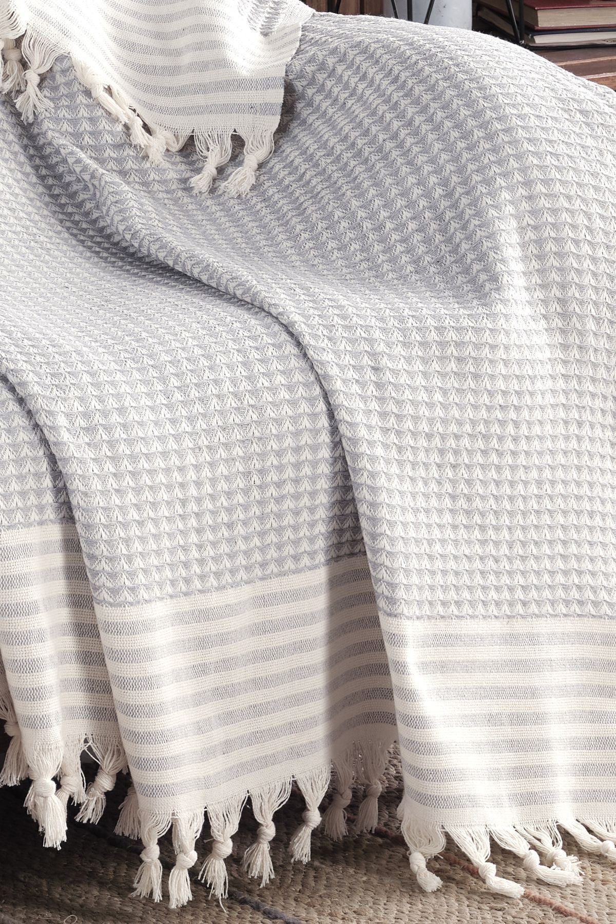 Piramit Siyah Koltuk Örtüsü | Koltuk Şalı 180x210 Pamuk