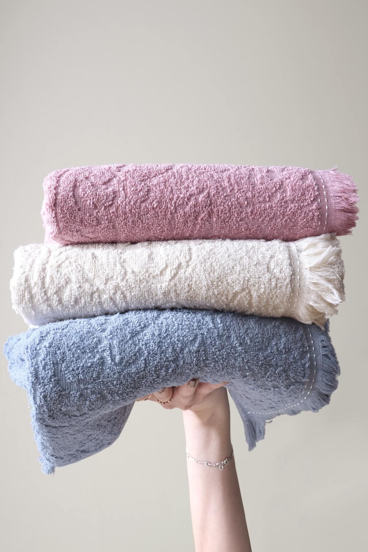 %100 Pamuk 3'lü Saçaklı Havlu - Çeyizlik Havlu Seti | Yüksek Emicilik & Lüks Konfor