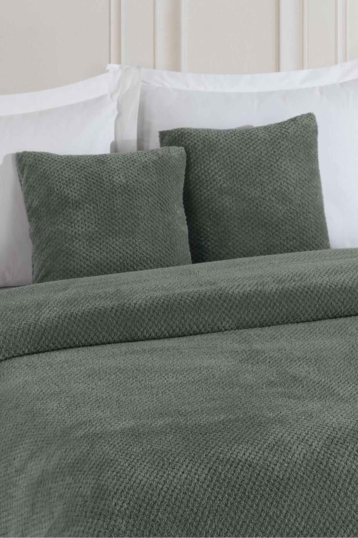 Softy Çift Kişilik Yatak Örtüsü | Wellsoft Battaniye 220 X 230cm 2 Adet Kırlent Kılıfı 45x45cm Ekru