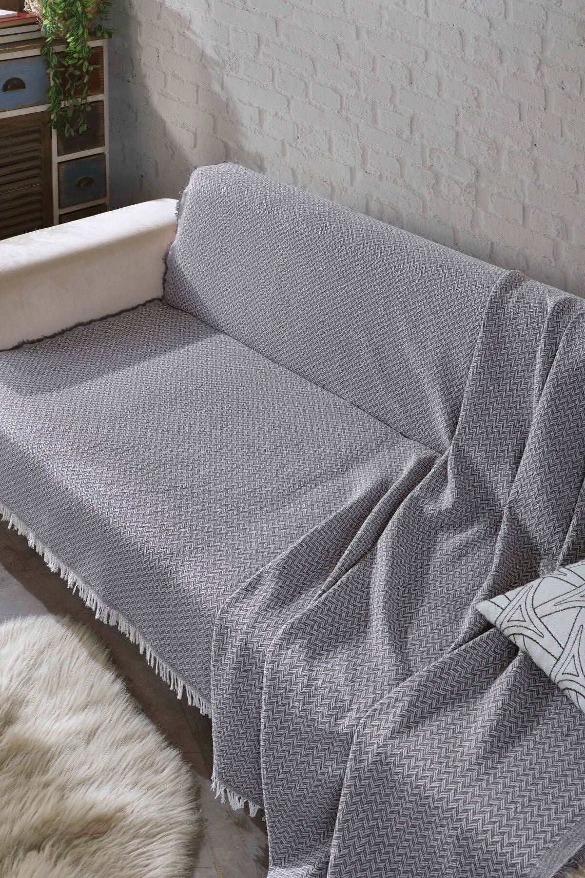 170x210 Zikzak Siyah Koltuk Örtüsü Siyah