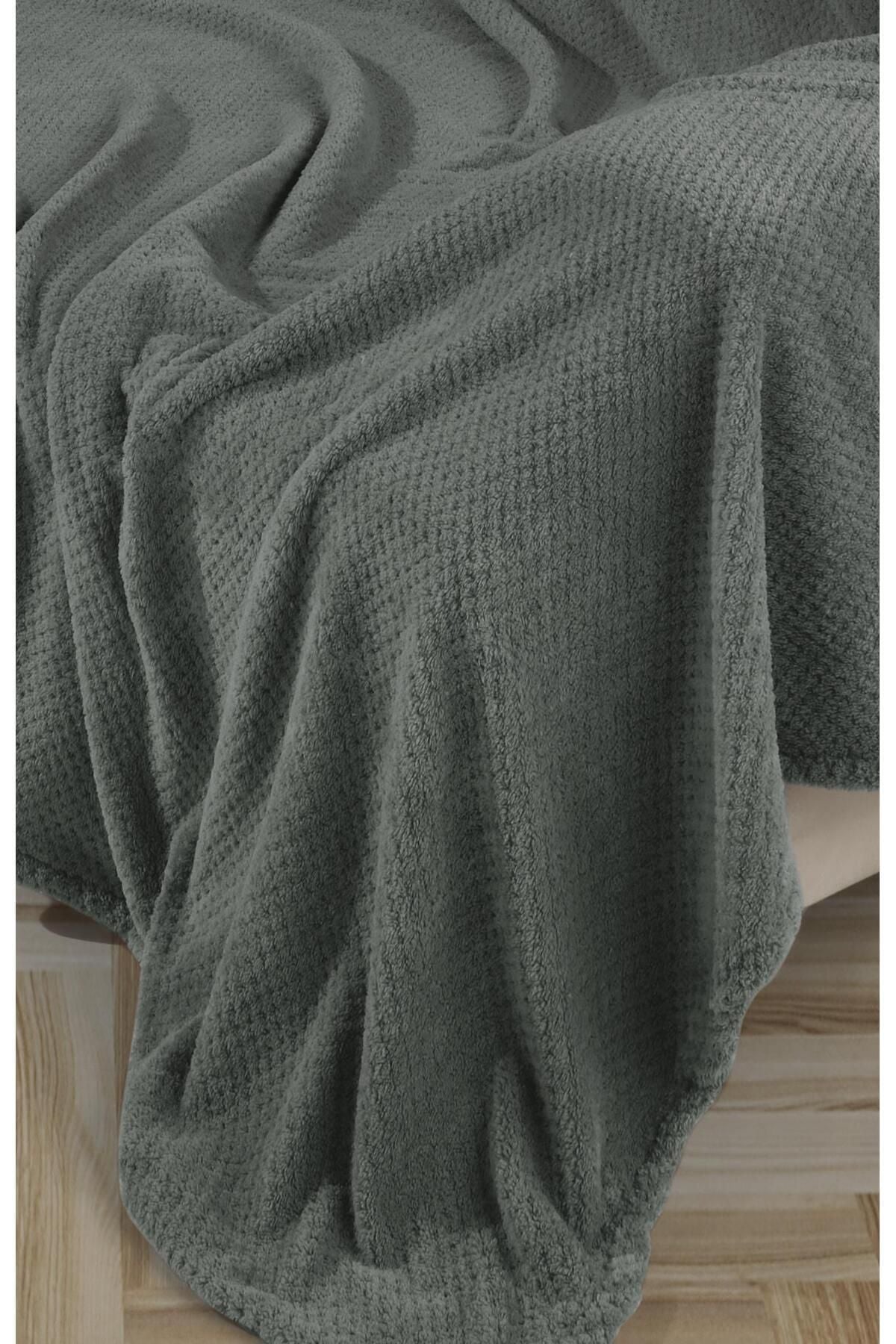 Wellsoft Koltuk Örtüsü Kolları Kaplayan 180x300cm 2 Adet 45x45cm Kırlent Kılıfı Ekru