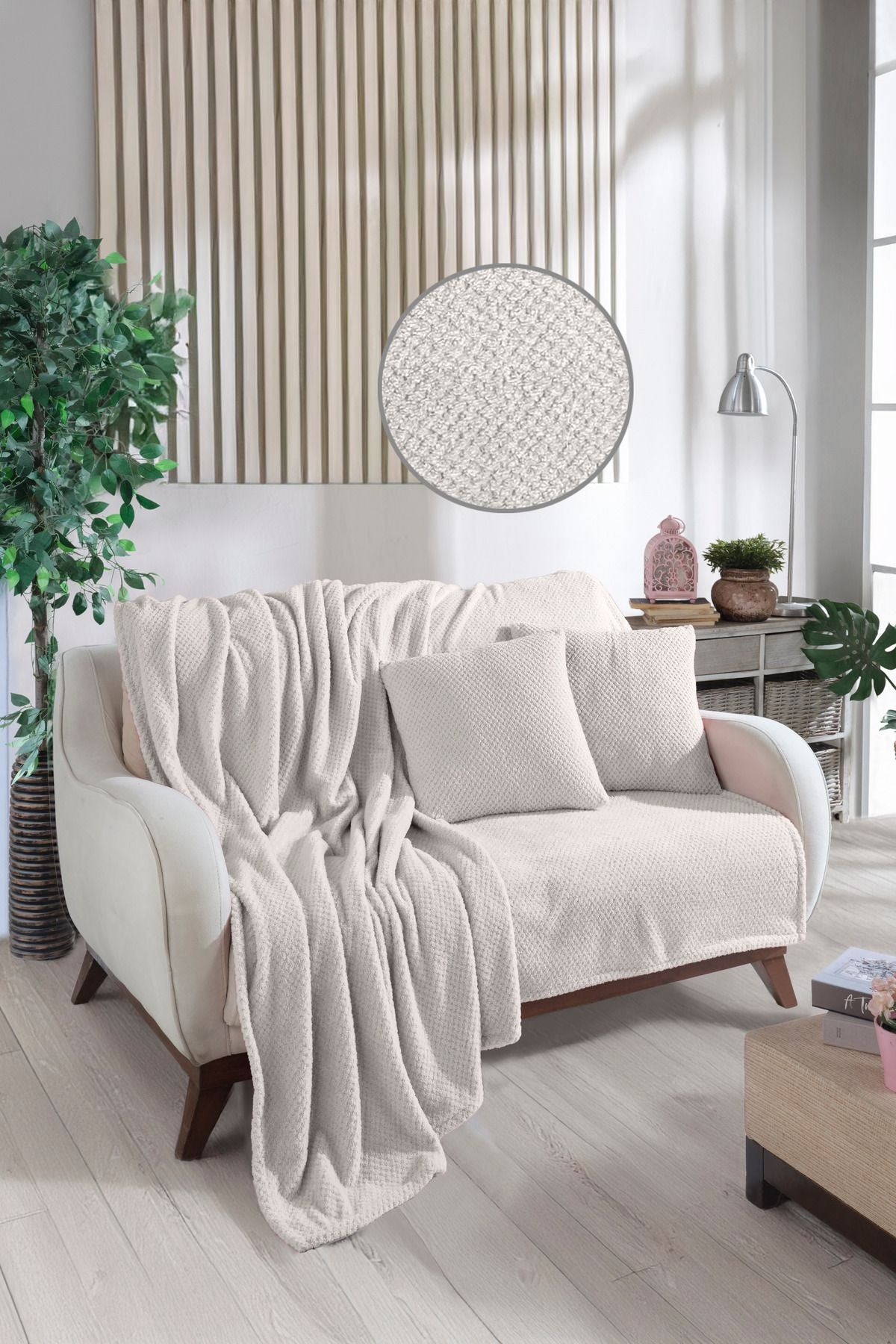 Welsoft Koltuk Örtüsü Ve Tv Battaniyesi 180x200 2 Adet 45x45 Kırlent Kılıfı Ekru