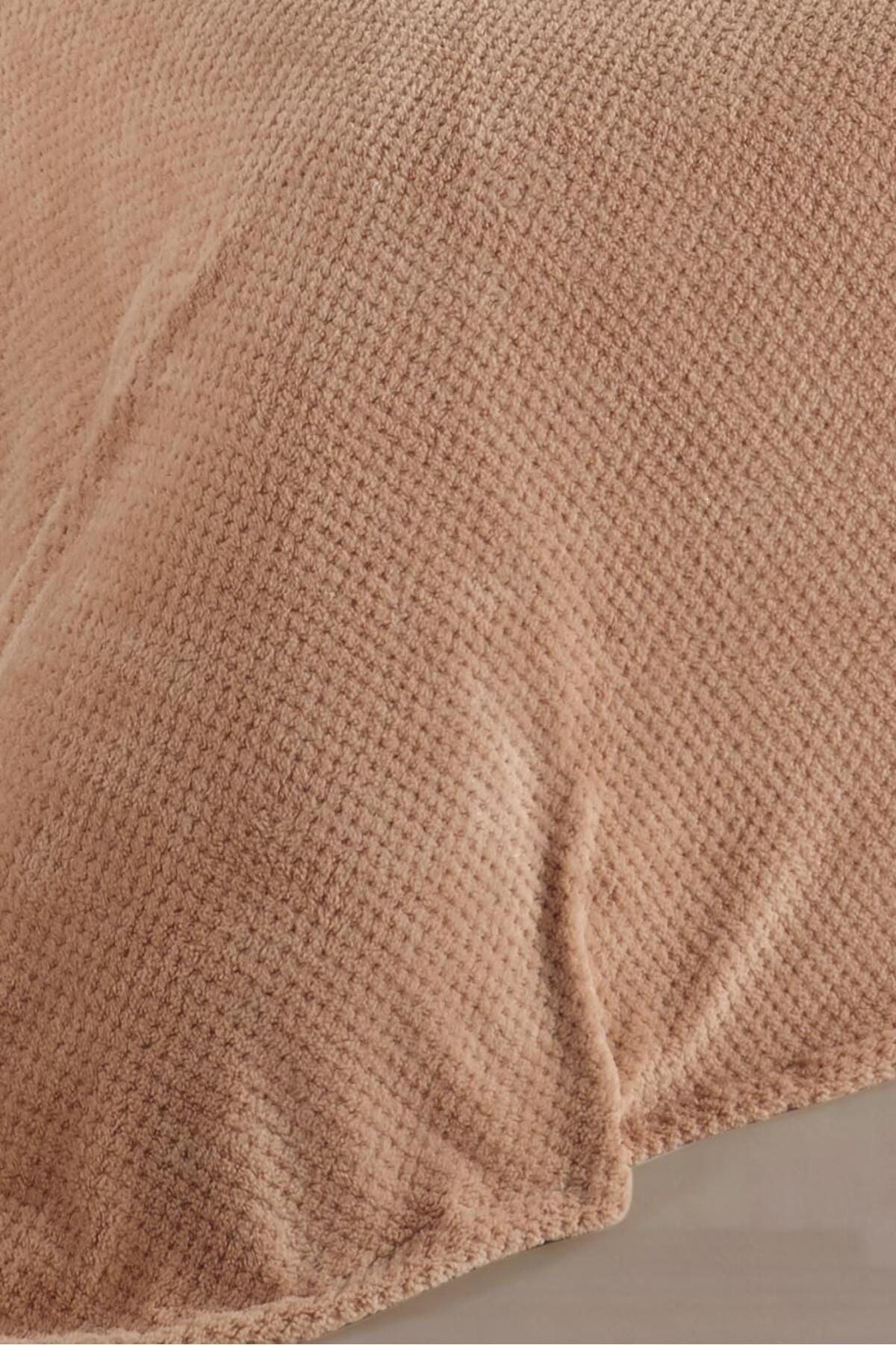 Softy Çift Kişilik Yatak Örtüsü | Wellsoft Battaniye 220 X 230cm 2 Adet Kırlent Kılıfı 45x45cm Ekru