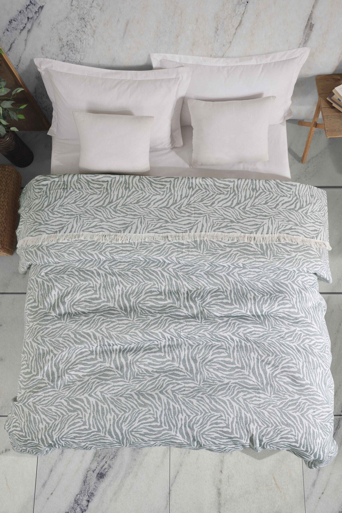 ZEBRA 210x240 ÇİFT KİŞİLİK YATAK ÖRTÜSÜ ANTRASİT